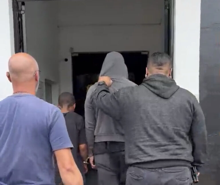 Polícia Civil, com apoio da Guarda Municipal, prende dois homens por tráfico em Rio Grande da Serra